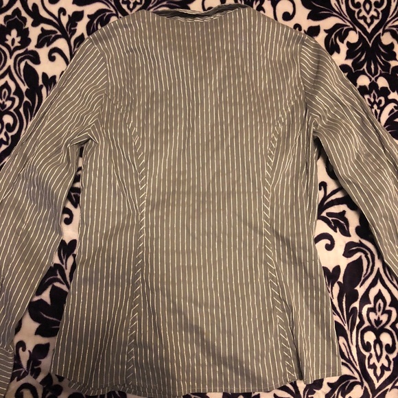 The Limited Button Down - Picture 5 of 8